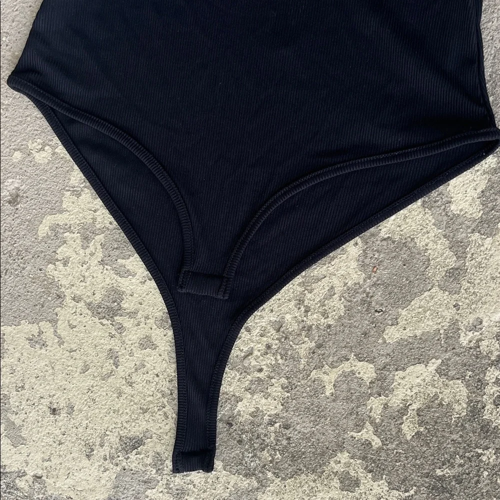 New Amazon Black Ribbed Bodysuit - Picture 7 of 12